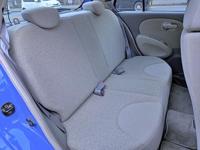 マーチ １２Ｓ　５ＭＴ／禁煙／ＣＤ／シートリフター／エアコン／バニティミラー／電動ミラー／ドリンクホルダー／トノカバー／パワーウィンドウ／純正１４インチホイ―ル（40枚目）