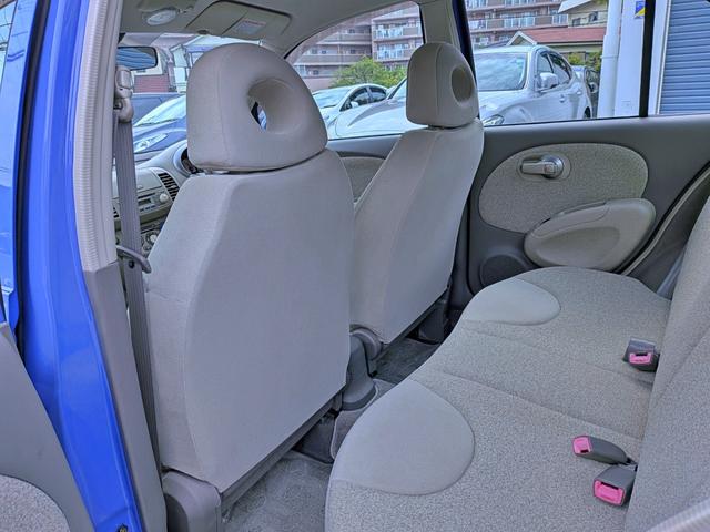 マーチ １２Ｓ　５ＭＴ／禁煙／ＣＤ／シートリフター／エアコン／バニティミラー／電動ミラー／ドリンクホルダー／トノカバー／パワーウィンドウ／純正１４インチホイ―ル（41枚目）