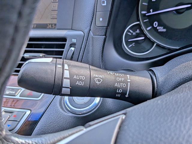 フーガ ２５０ＧＴ　Ａパッケージ　純マルチナビフルセグ／ハーフレザー電動シート／Ｂ・Ｓカメラ／クルコン／ＢＴ／ＨＩＤ／ＥＴＣ／ステリモ／電動シート／デュアルＡＡＣ／スマートキー／純１８ＡＷ／ＣＤ／ＤＶＤ／ＵＳＢ／Ｍサーバ／フォグ（32枚目）