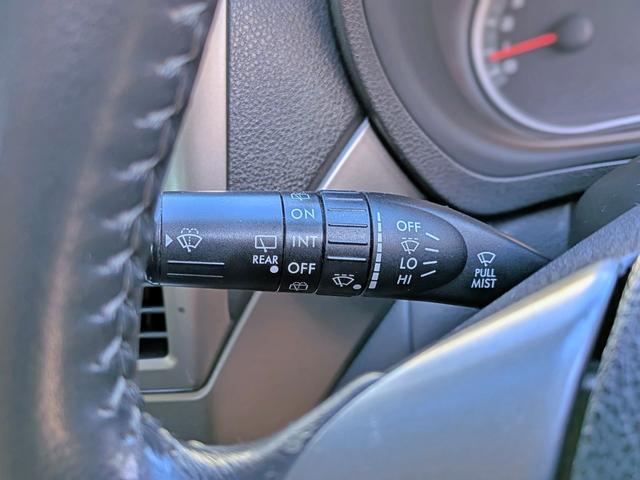 インプレッサ ２０Ｓ　メモリナビ地デジ／ＢＴ／Ｂカメラ／ＨＩＤ／スマートキー／禁煙／ＥＴＣ／フォグ／オートＡＣ／オートコーナーポール／シートリフター／バニティミラー／電格ミラー／トノカバー／１６ＡＷ（31枚目）