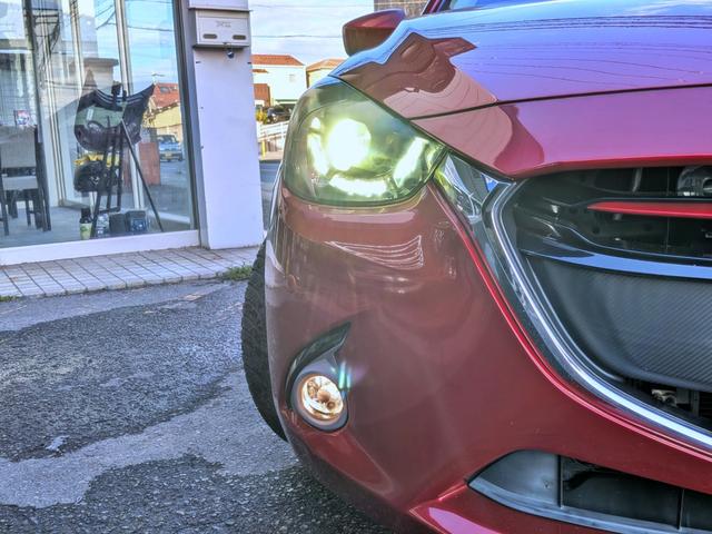 デミオ ＸＤツーリング　６ＭＴ／衝突軽減／純ナビフルセグ／クルコン／コーナーセンサー／ＢＴ／ＡＵＸ／ＵＳＢ／ＬＥＤヘッド／フォグ／オートライト／オートＡＣ／ＥＴＣ／純１６ＡＷ／ＶＤＣ／ステリモ／シートリフター／ＨＵＤ（14枚目）
