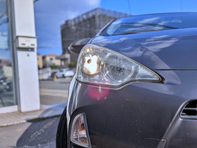 アクア Ｓ　純ナビフルセグ／ＢＴ／ＥＴＣ／スマートキー／純１５ＡＷ／ＣＤ／ＤＶＤ／Ｍサーバー／オートＡＣ／シートリフター／バニティミラー／ウィンカーミラー／オートライト（20枚目）