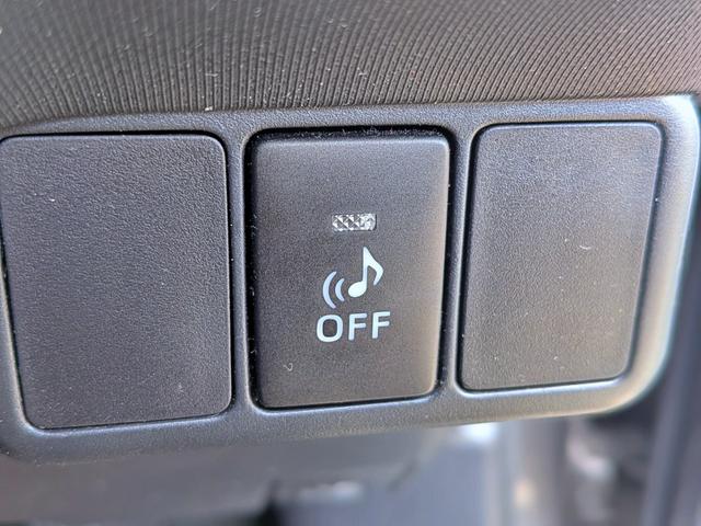 アクア Ｓ　純ナビフルセグ／ＢＴ／ＥＴＣ／スマートキー／純１５ＡＷ／ＣＤ／ＤＶＤ／Ｍサーバー／オートＡＣ／シートリフター／バニティミラー／ウィンカーミラー／オートライト（30枚目）