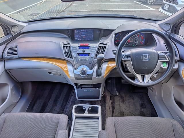 オデッセイ Ｍ　純ナビ地デジ／Ｂカメラ／ＥＴＣ／ＨＩＤ／Ｂカメラ／禁煙／ＵＳＢ／ＲＣＡ入力／オート＆リアＡＣ／オートライト／ＶＳＡ／ＥＣＯＮモード／シートリフター／バニティミラー／ウィンカーミラー／Ｍサーバー／ＤＶＤ（5枚目）