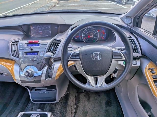 オデッセイ Ｍ　純ナビ地デジ／Ｂカメラ／ＥＴＣ／ＨＩＤ／Ｂカメラ／禁煙／ＵＳＢ／ＲＣＡ入力／オート＆リアＡＣ／オートライト／ＶＳＡ／ＥＣＯＮモード／シートリフター／バニティミラー／ウィンカーミラー／Ｍサーバー／ＤＶＤ（22枚目）