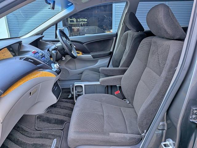 オデッセイ Ｍ　純ナビ地デジ／Ｂカメラ／ＥＴＣ／ＨＩＤ／Ｂカメラ／禁煙／ＵＳＢ／ＲＣＡ入力／オート＆リアＡＣ／オートライト／ＶＳＡ／ＥＣＯＮモード／シートリフター／バニティミラー／ウィンカーミラー／Ｍサーバー／ＤＶＤ（44枚目）