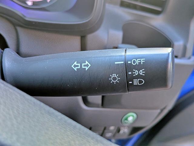 フィット １３Ｇ・Ｆパッケージ　衝突軽減／ナビフルセグ／スマート鍵／禁煙／ＢＴ／アイドリングストップ／ＥＴＣ／ＶＳＡ／ＥＣＯＮモード／チップアップシート／オートＡＣ／バニティミラー／ウィンカーミラー（37枚目）