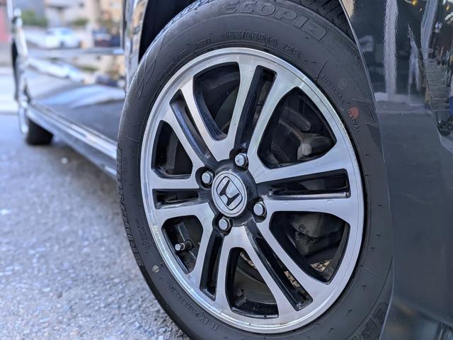 Ｎ－ＢＯＸカスタム Ｇ　ＳＳパッケージ　ナビフルセグ／両側電動／ＨＩＤ／Ｂカメラ／ＥＴＣ／ＵＳＢ／スマート鍵／オートＡＣ／フォグ／ステリモ／ＶＳＡ／ＥＣＯＮモード／アイドリングＳＴＯＰ／ウィンカーミラー／純１４ＡＷ／チップアップシート（14枚目）