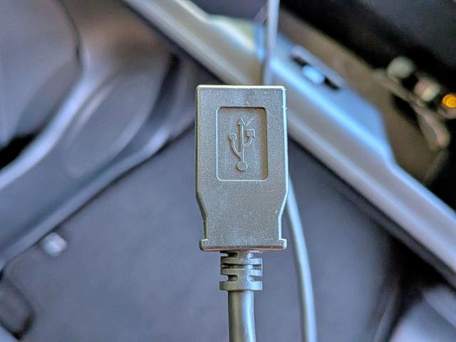 Ｎ－ＢＯＸカスタム Ｇ　ＳＳパッケージ　ナビフルセグ／両側電動／ＨＩＤ／Ｂカメラ／ＥＴＣ／ＵＳＢ／スマート鍵／オートＡＣ／フォグ／ステリモ／ＶＳＡ／ＥＣＯＮモード／アイドリングＳＴＯＰ／ウィンカーミラー／純１４ＡＷ／チップアップシート（31枚目）