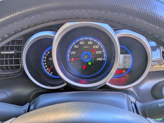 Ｎ－ＢＯＸカスタム Ｇ　ＳＳパッケージ　ナビフルセグ／両側電動／ＨＩＤ／Ｂカメラ／ＥＴＣ／ＵＳＢ／スマート鍵／オートＡＣ／フォグ／ステリモ／ＶＳＡ／ＥＣＯＮモード／アイドリングＳＴＯＰ／ウィンカーミラー／純１４ＡＷ／チップアップシート（32枚目）