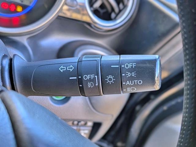 Ｎ－ＢＯＸカスタム Ｇ　ＳＳパッケージ　ナビフルセグ／両側電動／ＨＩＤ／Ｂカメラ／ＥＴＣ／ＵＳＢ／スマート鍵／オートＡＣ／フォグ／ステリモ／ＶＳＡ／ＥＣＯＮモード／アイドリングＳＴＯＰ／ウィンカーミラー／純１４ＡＷ／チップアップシート（36枚目）