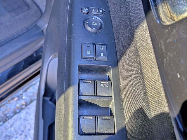 Ｎ－ＢＯＸカスタム Ｇ　ＳＳパッケージ　ナビフルセグ／両側電動／ＨＩＤ／Ｂカメラ／ＥＴＣ／ＵＳＢ／スマート鍵／オートＡＣ／フォグ／ステリモ／ＶＳＡ／ＥＣＯＮモード／アイドリングＳＴＯＰ／ウィンカーミラー／純１４ＡＷ／チップアップシート（40枚目）