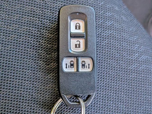 Ｎ－ＢＯＸカスタム Ｇ　ＳＳパッケージ　ナビフルセグ／両側電動／ＨＩＤ／Ｂカメラ／ＥＴＣ／ＵＳＢ／スマート鍵／オートＡＣ／フォグ／ステリモ／ＶＳＡ／ＥＣＯＮモード／アイドリングＳＴＯＰ／ウィンカーミラー／純１４ＡＷ／チップアップシート（41枚目）