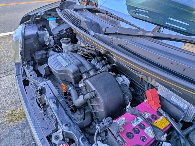 Ｎ－ＢＯＸカスタム Ｇ　ＳＳパッケージ　ナビフルセグ／両側電動／ＨＩＤ／Ｂカメラ／ＥＴＣ／ＵＳＢ／スマート鍵／オートＡＣ／フォグ／ステリモ／ＶＳＡ／ＥＣＯＮモード／アイドリングＳＴＯＰ／ウィンカーミラー／純１４ＡＷ／チップアップシート（65枚目）