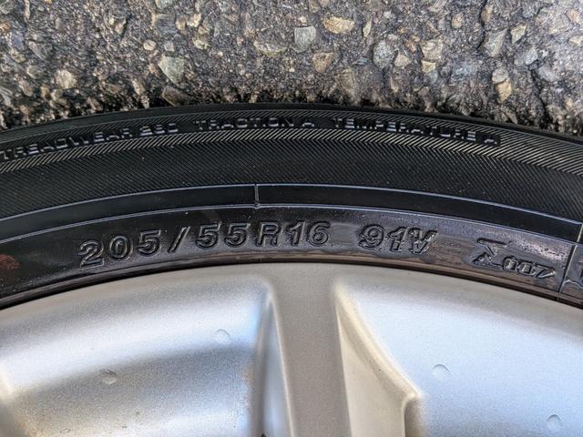 インプレッサスポーツ 2.0iアイサイト B型/HDDナビフルセグ/全車速クルコン/ETC/禁煙/BT/Mサーバー/HID/フォグ/オートライト/デュアルAAC/車線逸脱警報/純16AW/VDC/スマートキー/パドルシフト/CD/DVD(63枚目)