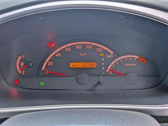 ステラ カスタムR 純HDDナビ/Bカメラ/キーレス/禁煙/HID/リアコーナーセンサー/CD/DVD/Mサーバー/フォグ/純14AW/ベンチシート/ウィンカーミラー/バニティミラー/エアコン(27枚目)