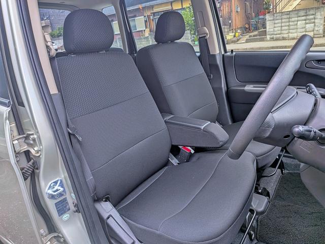 ステラ カスタムR 純HDDナビ/Bカメラ/キーレス/禁煙/HID/リアコーナーセンサー/CD/DVD/Mサーバー/フォグ/純14AW/ベンチシート/ウィンカーミラー/バニティミラー/エアコン(37枚目)