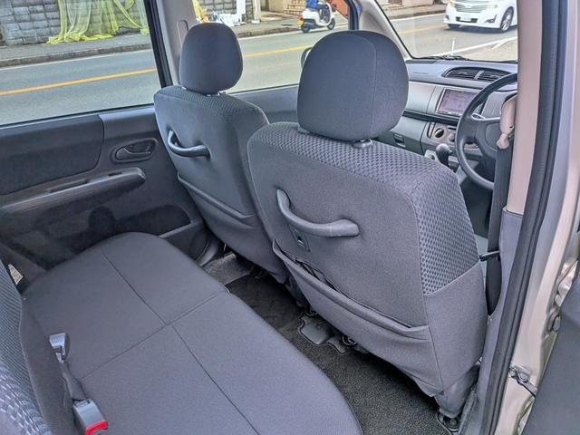 ステラ カスタムR 純HDDナビ/Bカメラ/キーレス/禁煙/HID/リアコーナーセンサー/CD/DVD/Mサーバー/フォグ/純14AW/ベンチシート/ウィンカーミラー/バニティミラー/エアコン(49枚目)