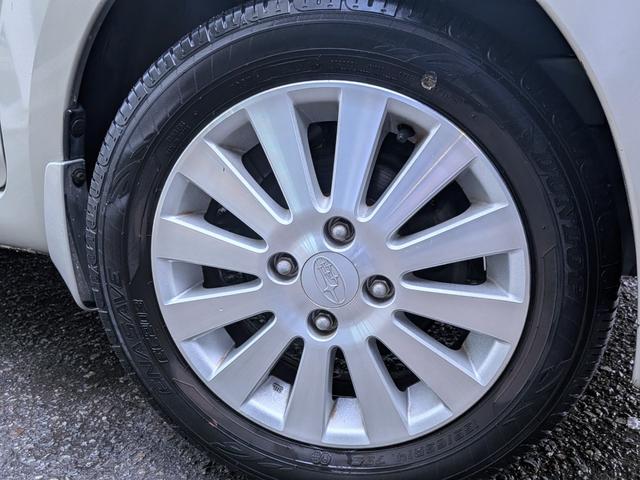 ステラ カスタムR 純HDDナビ/Bカメラ/キーレス/禁煙/HID/リアコーナーセンサー/CD/DVD/Mサーバー/フォグ/純14AW/ベンチシート/ウィンカーミラー/バニティミラー/エアコン(60枚目)