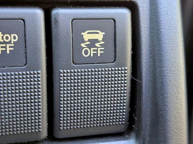 プレマシー ２０Ｓ　純ナビ地デジ／スマートキー／電動スライド／ＵＳＢ／ＨＩＤ／ＥＴＣ／ステリモ／ＶＤＣ／純１６ＡＷ／アイドリングストップ／Ｍサーバー／ＣＤ／ＤＶＤ／フォグ／オートライト／オートＡＣ／バニティミラー（31枚目）