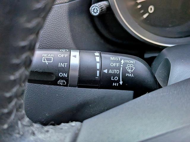 プレマシー ２０Ｓ　純ナビ地デジ／スマートキー／電動スライド／ＵＳＢ／ＨＩＤ／ＥＴＣ／ステリモ／ＶＤＣ／純１６ＡＷ／アイドリングストップ／Ｍサーバー／ＣＤ／ＤＶＤ／フォグ／オートライト／オートＡＣ／バニティミラー（36枚目）