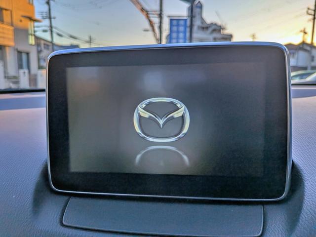 デミオ ＸＤツーリング　Ｌパッケージ　衝突軽減／１オーナー／ナビフルセグ／Ｂカメラ／ＨＵＤ／ＲＶＭ／クルコン／ＢＴ／ＵＳＢ／障害物センサー／ＶＤＣ／車線逸脱警報／パドルシフト／ＬＥＤヘッド／オートＡＣ／純１６ＡＷ／ＥＴＣ／白ハーフレザー（8枚目）