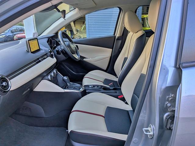 デミオ ＸＤツーリング　Ｌパッケージ　衝突軽減／１オーナー／ナビフルセグ／Ｂカメラ／ＨＵＤ／ＲＶＭ／クルコン／ＢＴ／ＵＳＢ／障害物センサー／ＶＤＣ／車線逸脱警報／パドルシフト／ＬＥＤヘッド／オートＡＣ／純１６ＡＷ／ＥＴＣ／白ハーフレザー（52枚目）