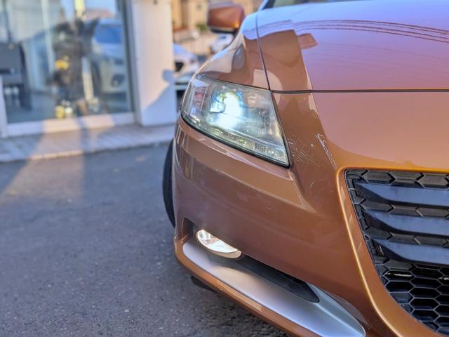 CR-Z α 6MT/ダウンサス/社外マフラー&ウィング/クルコン/スマートキー/ステリモ/HID/フォグ/オートライト/オートAC/CD/AUX/外17AW/外タワーバー/VSA/バニティミラー/ウィンカーミラー(14枚目)
