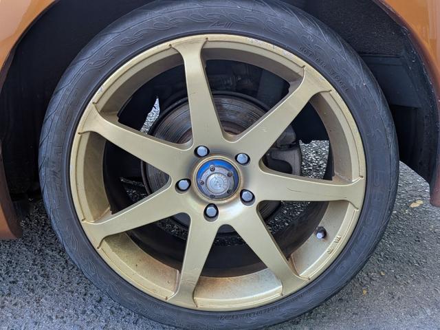 CR-Z α 6MT/ダウンサス/社外マフラー&ウィング/クルコン/スマートキー/ステリモ/HID/フォグ/オートライト/オートAC/CD/AUX/外17AW/外タワーバー/VSA/バニティミラー/ウィンカーミラー(49枚目)