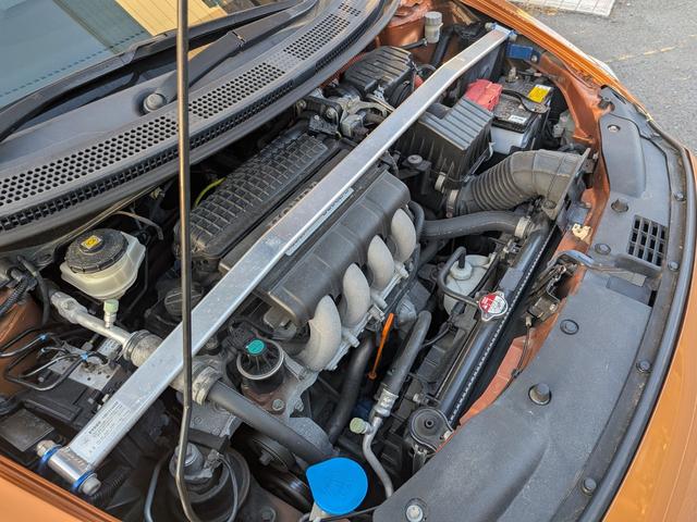 CR-Z α 6MT/ダウンサス/社外マフラー&ウィング/クルコン/スマートキー/ステリモ/HID/フォグ/オートライト/オートAC/CD/AUX/外17AW/外タワーバー/VSA/バニティミラー/ウィンカーミラー(54枚目)