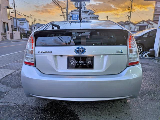 プリウス S 純HDDナビフルセグ/Bカメラ/スマートキー/BT/オートライト/フォグ/オートAC/ETC/シートリフター/バニティミラー/純15AW/AUX/CD/DVD(16枚目)