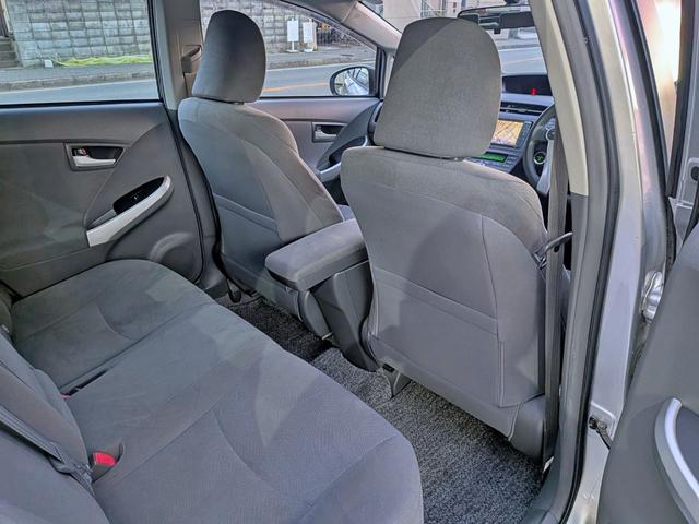 プリウス S 純HDDナビフルセグ/Bカメラ/スマートキー/BT/オートライト/フォグ/オートAC/ETC/シートリフター/バニティミラー/純15AW/AUX/CD/DVD(46枚目)