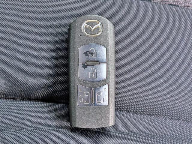 プレマシー ２０ＣＳ　純ＨＤＤナビ地デジ／Ｂカメラ／両側電動／ＥＴＣ／禁煙／Ｍサーバ／スマートキー／オートＡＣ／ステリモ／バニティミラー／ウォークスルー／ＣＤ／ＤＶＤ／ＵＳＢ（38枚目）