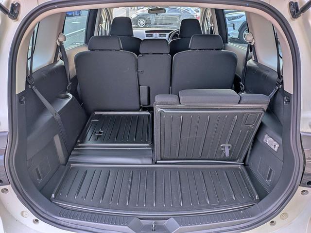 プレマシー ２０ＣＳ　純ＨＤＤナビ地デジ／Ｂカメラ／両側電動／ＥＴＣ／禁煙／Ｍサーバ／スマートキー／オートＡＣ／ステリモ／バニティミラー／ウォークスルー／ＣＤ／ＤＶＤ／ＵＳＢ（56枚目）