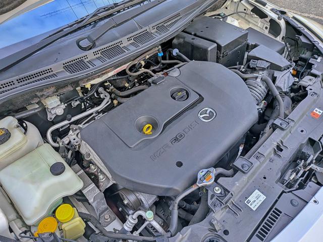 プレマシー ２０ＣＳ　純ＨＤＤナビ地デジ／Ｂカメラ／両側電動／ＥＴＣ／禁煙／Ｍサーバ／スマートキー／オートＡＣ／ステリモ／バニティミラー／ウォークスルー／ＣＤ／ＤＶＤ／ＵＳＢ（58枚目）