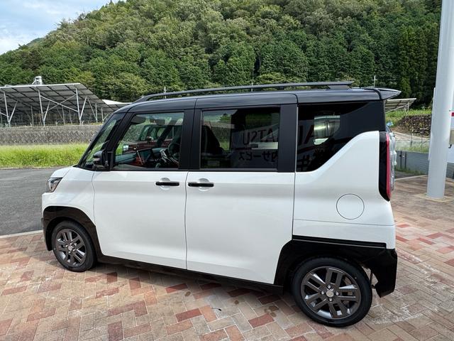 デリカミニ Ｔ　プレミアム　リミテッドエディション　Ｔ　プレミアムリミテッド　ターボ車　９インチナビ搭載　ＥＴＣ　全周囲カメラ　両側電動スライドドア　クリアランスソナー　オートクルーズコントロール　衝突被害軽減システム　オートライト　ＬＥＤヘッドランプ（5枚目）