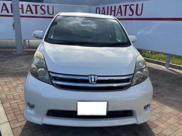 アイシス プラタナリミテッド　プラタナリミテッド　両側電動スライドドア　純正ナビ　バックカメラ　純正１６インチアルミホイール　三列シート　オートヘッドライト　スマートドアロック　オートエアコン　タイミングチェーン（40枚目）