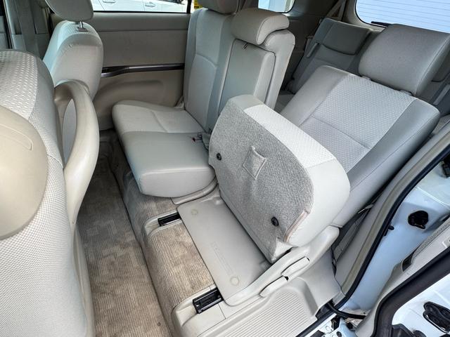 アイシス プラタナリミテッド　プラタナリミテッド　両側電動スライドドア　純正ナビ　バックカメラ　純正１６インチアルミホイール　三列シート　オートヘッドライト　スマートドアロック　オートエアコン　タイミングチェーン（57枚目）