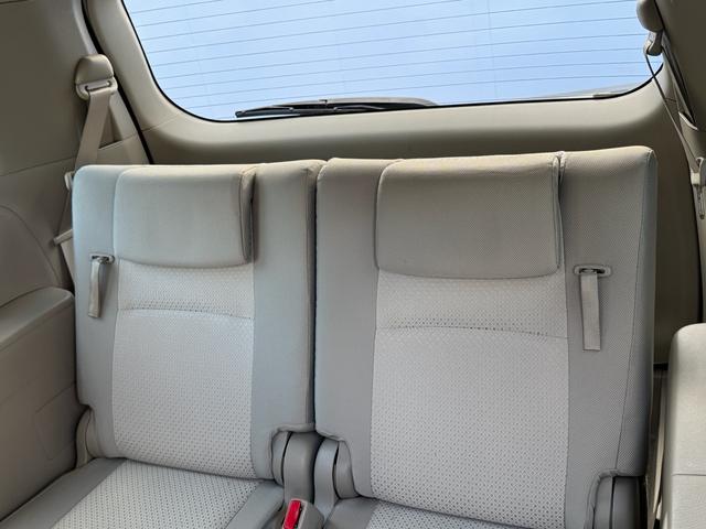 アイシス プラタナリミテッド　プラタナリミテッド　両側電動スライドドア　純正ナビ　バックカメラ　純正１６インチアルミホイール　三列シート　オートヘッドライト　スマートドアロック　オートエアコン　タイミングチェーン（58枚目）