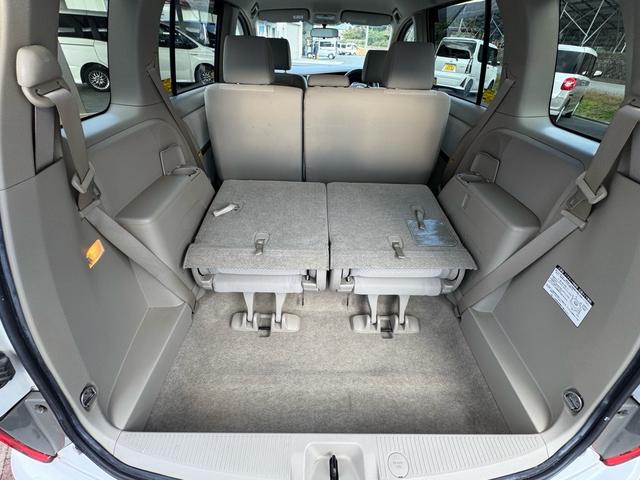 アイシス プラタナリミテッド　プラタナリミテッド　両側電動スライドドア　純正ナビ　バックカメラ　純正１６インチアルミホイール　三列シート　オートヘッドライト　スマートドアロック　オートエアコン　タイミングチェーン（66枚目）