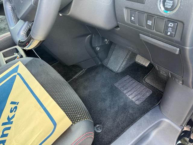 ヴェルファイア ２．４Ｚ　ゴールデンアイズＩＩ　２．４Ｚ　ゴールデンアイズＩＩ　フロントスポイラー　後席モニター　バックカメラ　両側電動スライドドア　ドライブレコーダー　クルーズコントロール　ハーフレザーシート　ＥＴＣ　クリアランスソナー（12枚目）