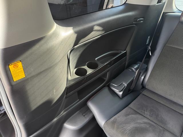 ヴェルファイア ２．４Ｚ　ゴールデンアイズＩＩ　２．４Ｚ　ゴールデンアイズＩＩ　フロントスポイラー　後席モニター　バックカメラ　両側電動スライドドア　ドライブレコーダー　クルーズコントロール　ハーフレザーシート　ＥＴＣ　クリアランスソナー（55枚目）