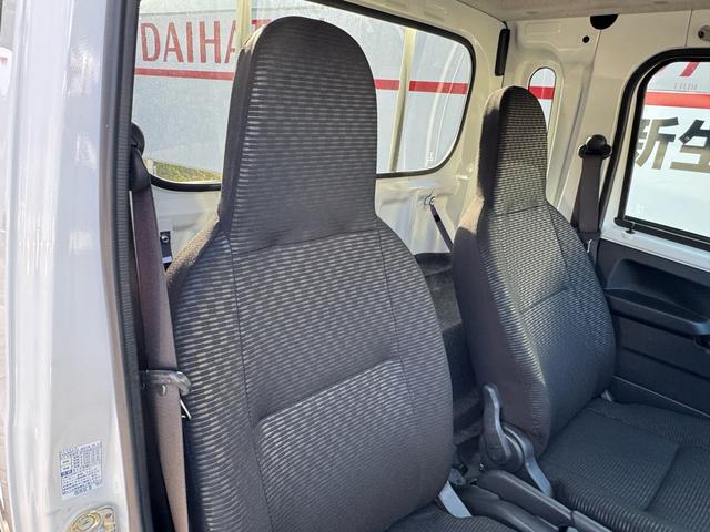 ハイゼットトラック ジャンボエクストラ　ジャンボエクストラ　４ＷＤ　ドライブレコーダー　ＬＡＮＢＯステアリング　電動格納ミラー　クリアランスソナー　アイドリングストップ　スマートアシスト　記録簿あり　キーフリー　盗難防止システム（8枚目）