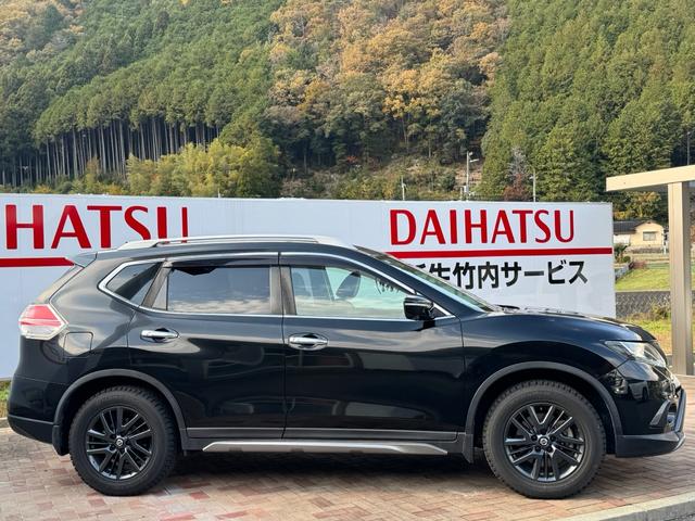 エクストレイル ２０ＸブラクエクストリーマＸエマージェンシブレーキＰ　２０ＸブラクエクストリーマＸエマージェンシブレーキＰ　４ＷＤ　前後ドライブレコーダー　アラウンドビューカメラ　純正フルセグナビ　車線逸脱警報　コーナーセンサー　クルーズコントロール　ＥＴＣ（2枚目）