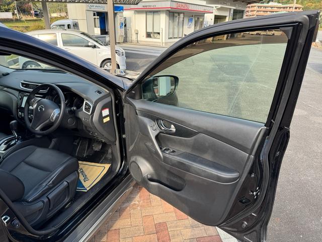 エクストレイル ２０ＸブラクエクストリーマＸエマージェンシブレーキＰ　２０ＸブラクエクストリーマＸエマージェンシブレーキＰ　４ＷＤ　前後ドライブレコーダー　アラウンドビューカメラ　純正フルセグナビ　車線逸脱警報　コーナーセンサー　クルーズコントロール　ＥＴＣ（6枚目）