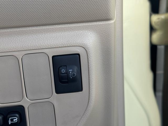 エッセ X X 走行58548キロ 4AT キーレス 電動格納ミラー パワーウィンドウ ドアバイザー 純正CD・FM/AMラジオ AC スペアタイヤ ワンオーナー 禁煙車 記録簿(15枚目)