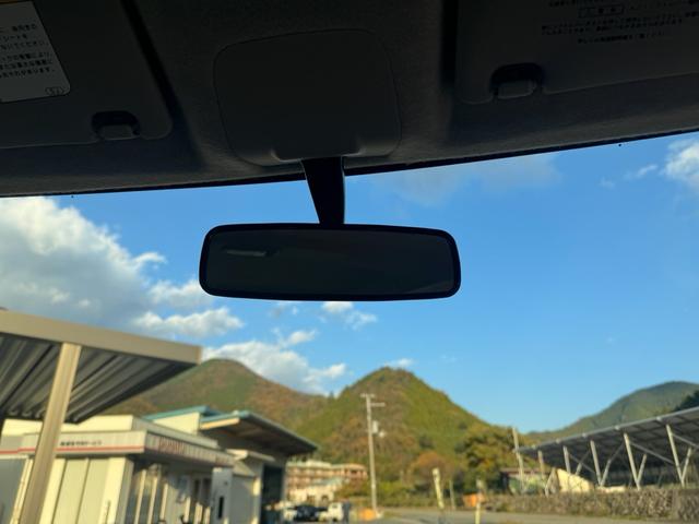 エッセ X X 走行58548キロ 4AT キーレス 電動格納ミラー パワーウィンドウ ドアバイザー 純正CD・FM/AMラジオ AC スペアタイヤ ワンオーナー 禁煙車 記録簿(28枚目)