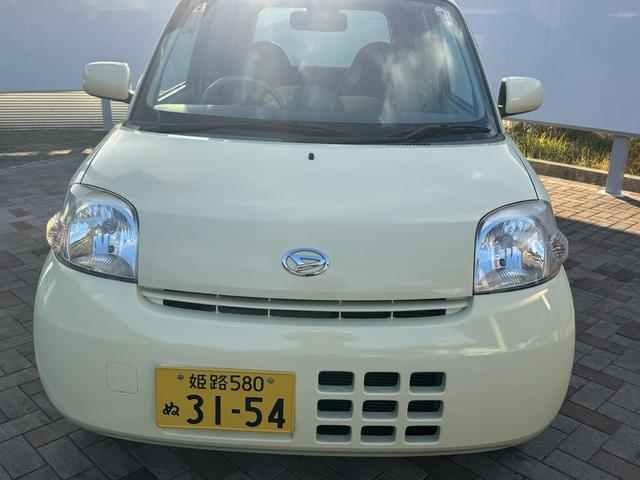 エッセ X X 走行58548キロ 4AT キーレス 電動格納ミラー パワーウィンドウ ドアバイザー 純正CD・FM/AMラジオ AC スペアタイヤ ワンオーナー 禁煙車 記録簿(33枚目)