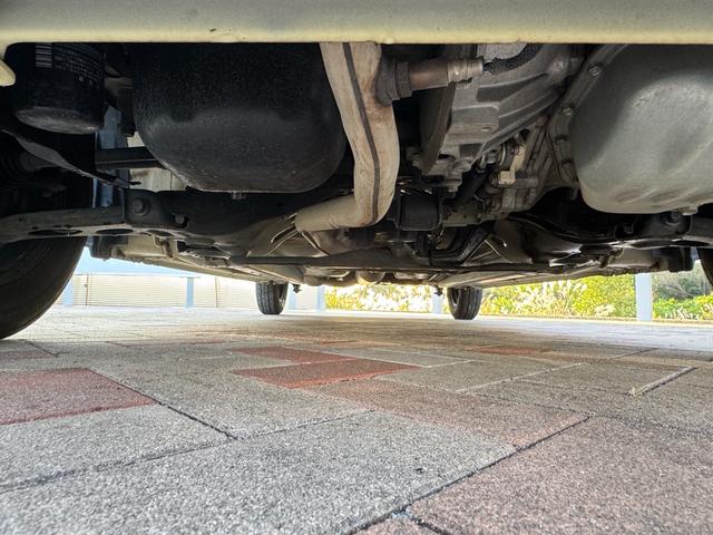 エッセ X X 走行58548キロ 4AT キーレス 電動格納ミラー パワーウィンドウ ドアバイザー 純正CD・FM/AMラジオ AC スペアタイヤ ワンオーナー 禁煙車 記録簿(54枚目)