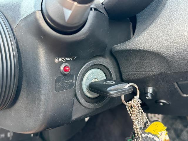 フェアレディＺ バージョンＴ　バージョンＴ　６ＭＴ　社外マフラー　社外ステアリング　３６０°ドラレコ　シートヒーター　ＥＴＣ　３連サブメーター　Ｂｌｕｅｔｏｏｔｈ　バックカメラ　ＬＥＤハバルブ　革シート　ＢＯＳＥサウンド（16枚目）